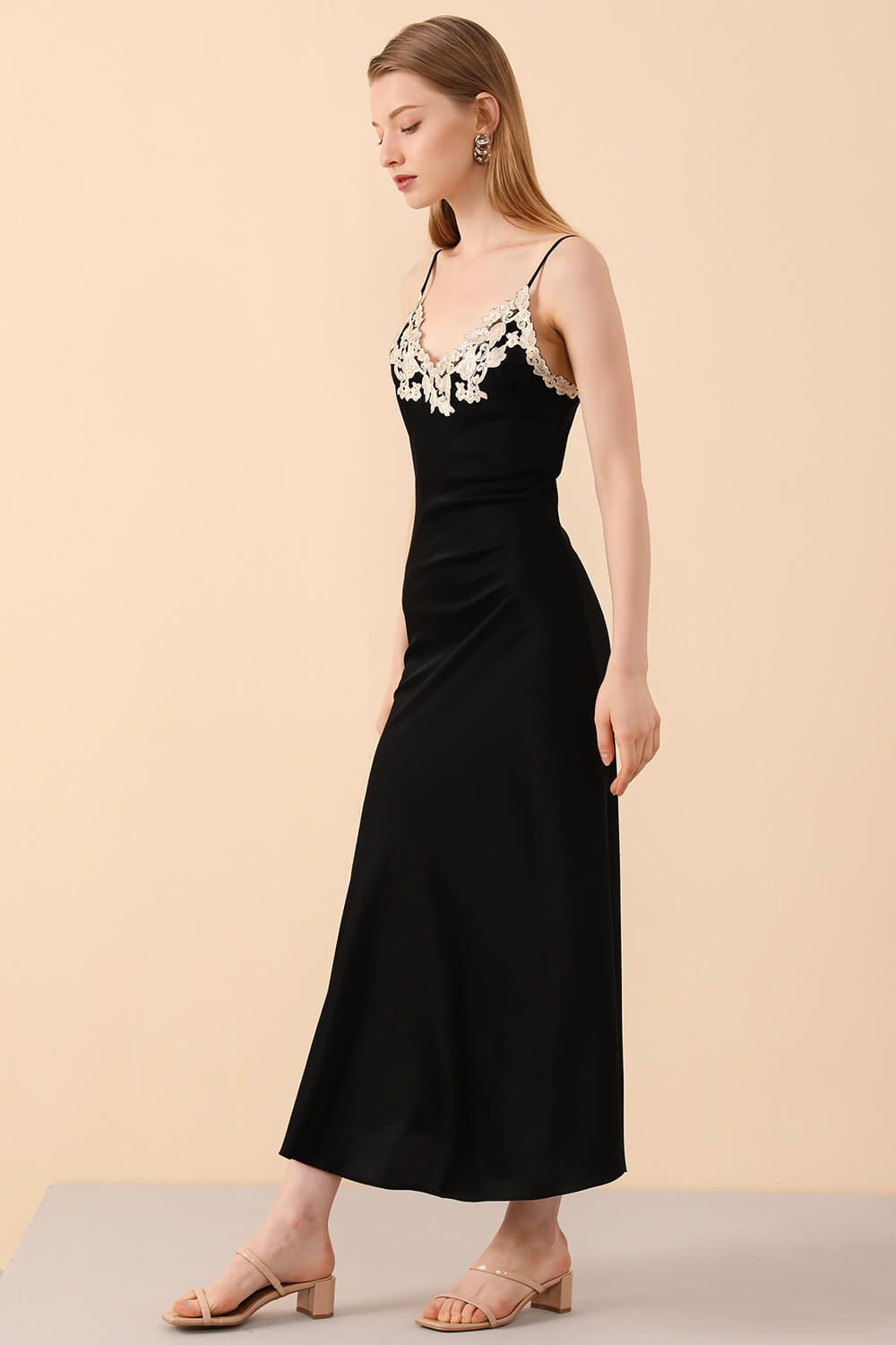 Black Silk Nightgown with Embroidered Motifs - BASK™